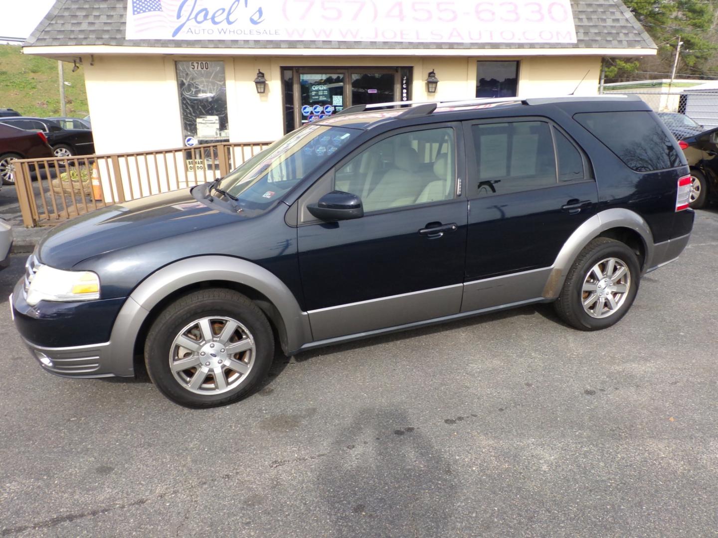 2008 Blue Ford Taurus X SEL FWD (1FMDK02W18G) with an 3.5L V6 DOHC 24V engine, 6-Speed Automatic Overdrive transmission, located at 5700 Curlew Drive, Norfolk, VA, 23502, (757) 455-6330, 36.841885, -76.209412 - Photo#0